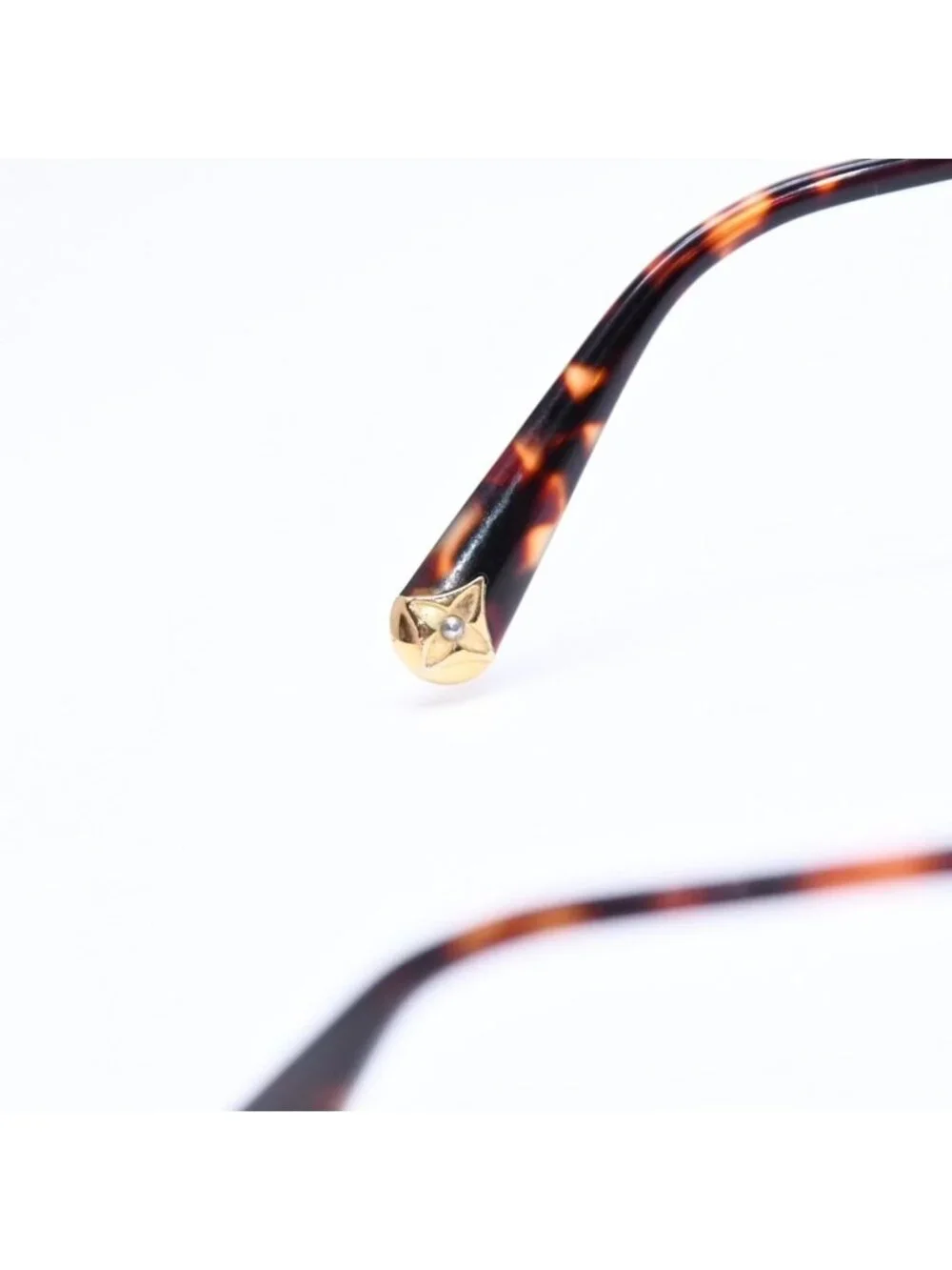 Louis Vuitton LV Blue Bell Sunglasses Eyewear Tortoiseshell Color Gold